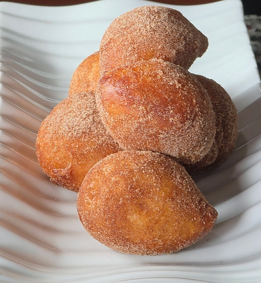 10pc Cinnamon Sugar Puff Puff